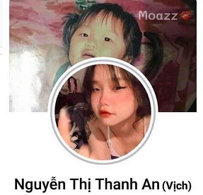 Nguyễn Thị Thanh An chơi tập thể với đám bạn cùng lớp